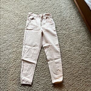 Levi’s 90s High-Waisted Loose Taper Jeans